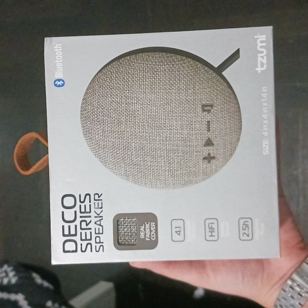 Tzumi Deco series Bluetooth speaker